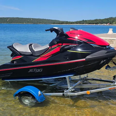 アパート Gmz Beachfront Apartment, Croatia *