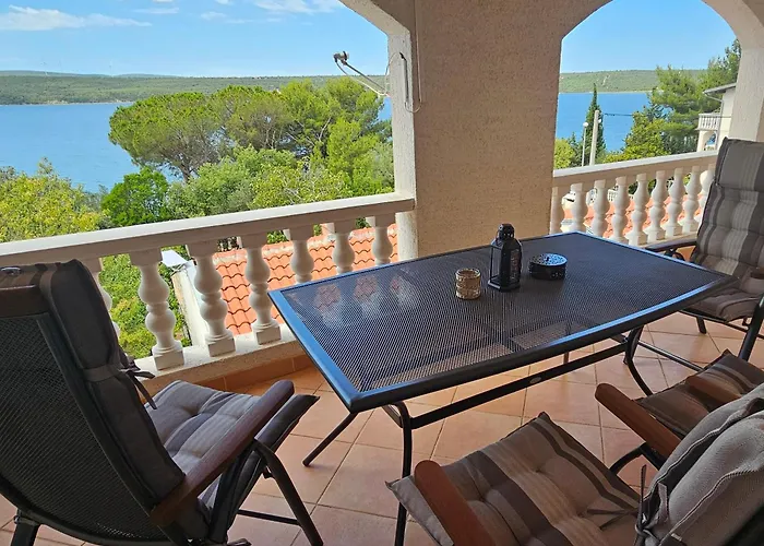 Gmz Beachfront Apartment, Croatia 아파트 *